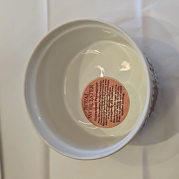 51/2" (size 3) Souffle dish - Evesham Gold by Royal Worcester. - Picture 3 of 6